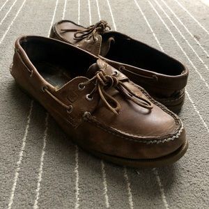 Brown leather sperry’s